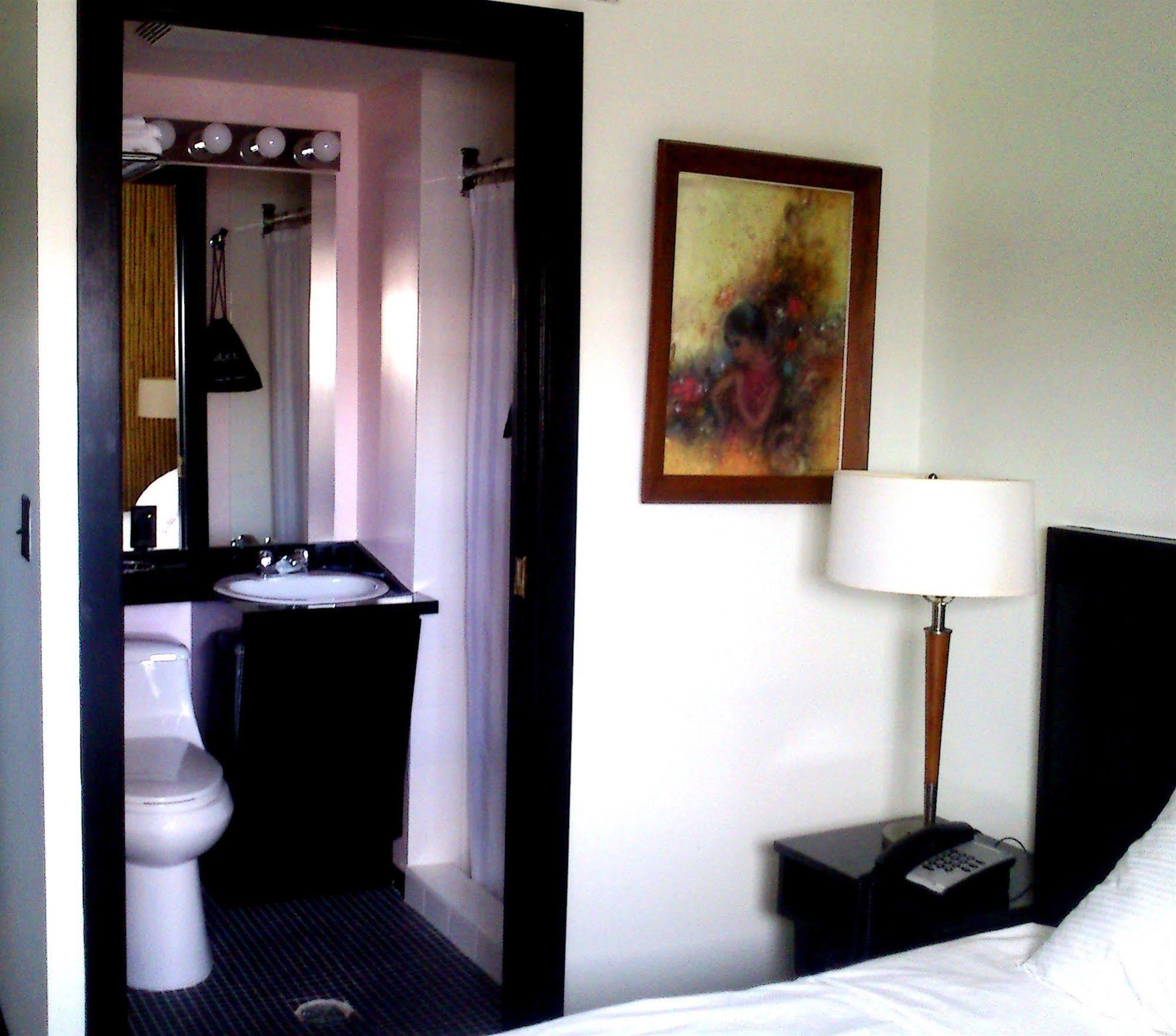 Hotel At The Waldorf Βανκούβερ Εξωτερικό φωτογραφία